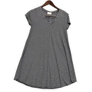 Thyme and Honey Dress Women's Size Medium Black and‎ White Striped